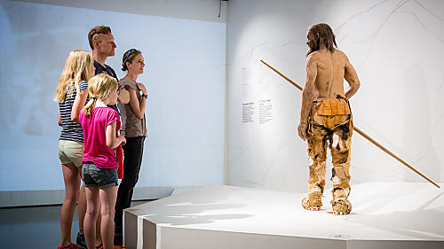 Museo Archeologico dell'Alto Adige Bolzano - Alto Adige Museo Archeologico dell’Alto Adige: uomo venuto dal ghiaccio